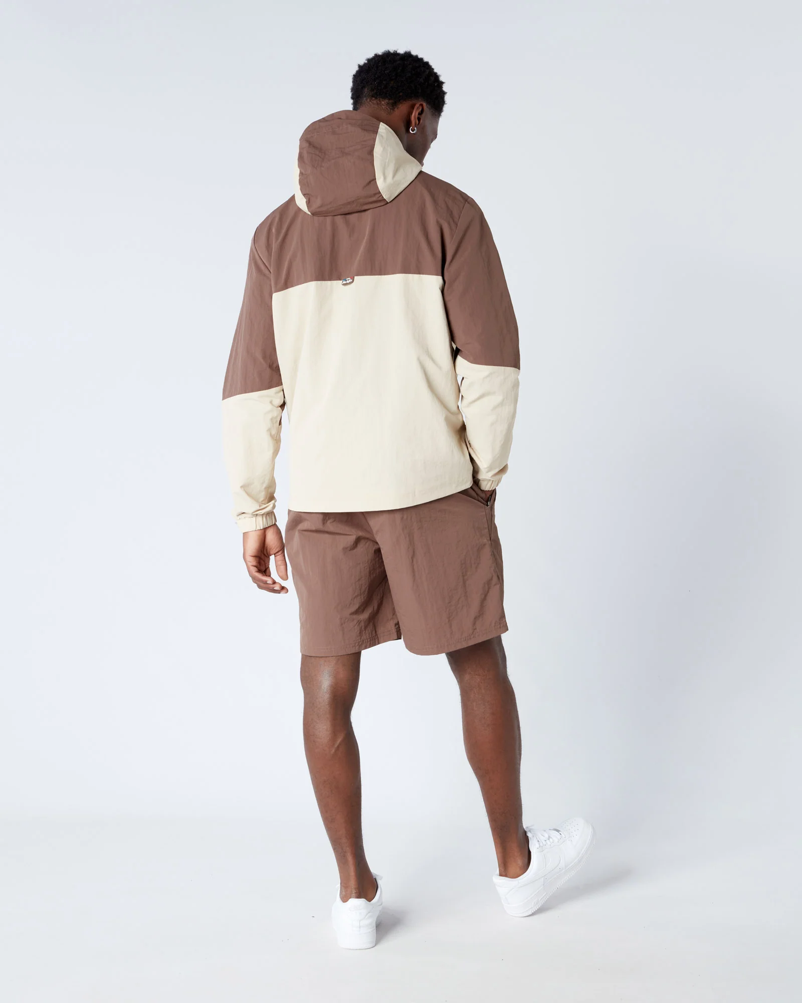 Angle Badge Windbreaker Brown - Image 4