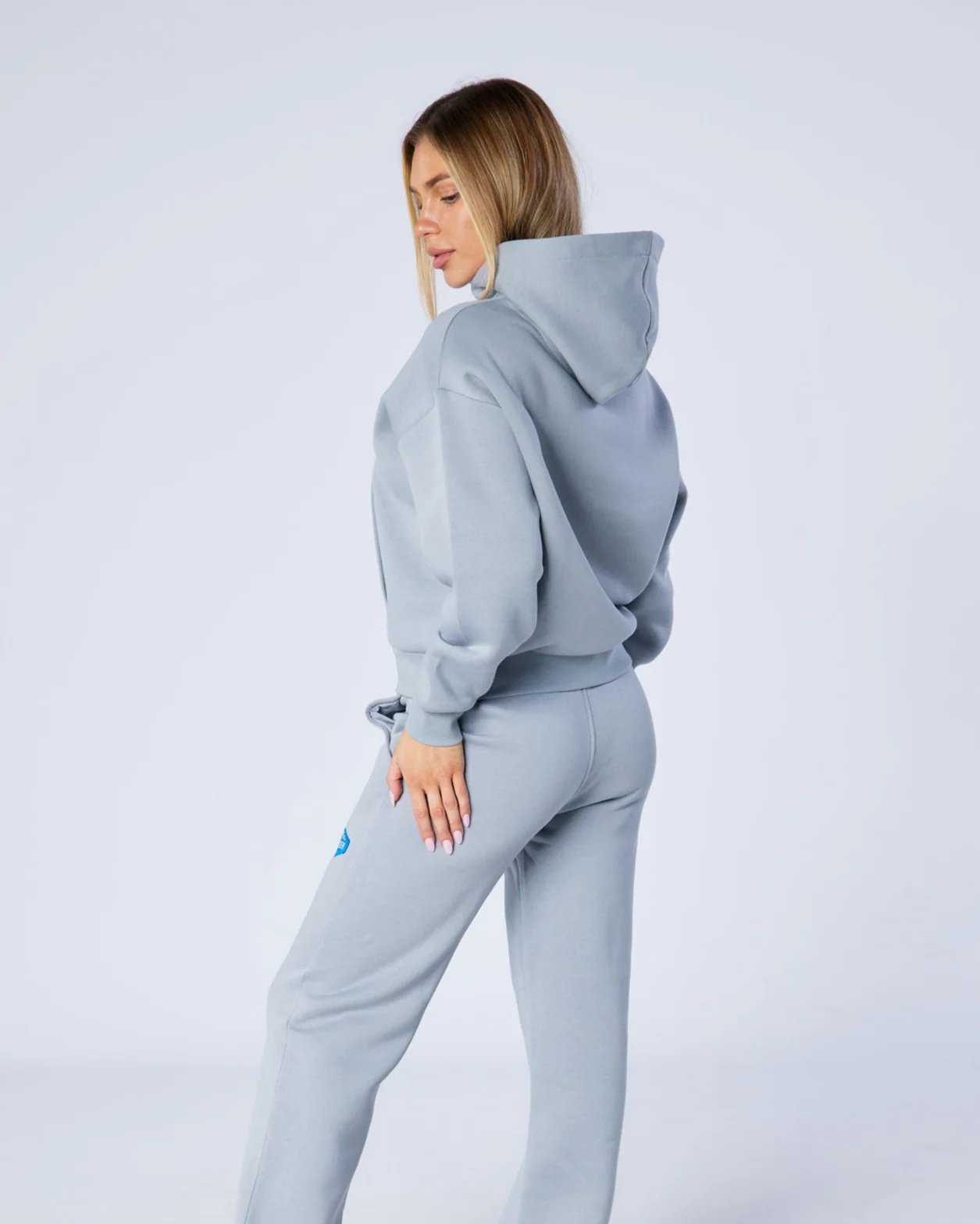 Womens relaxed OG Hoodie blue cloud - Image 4